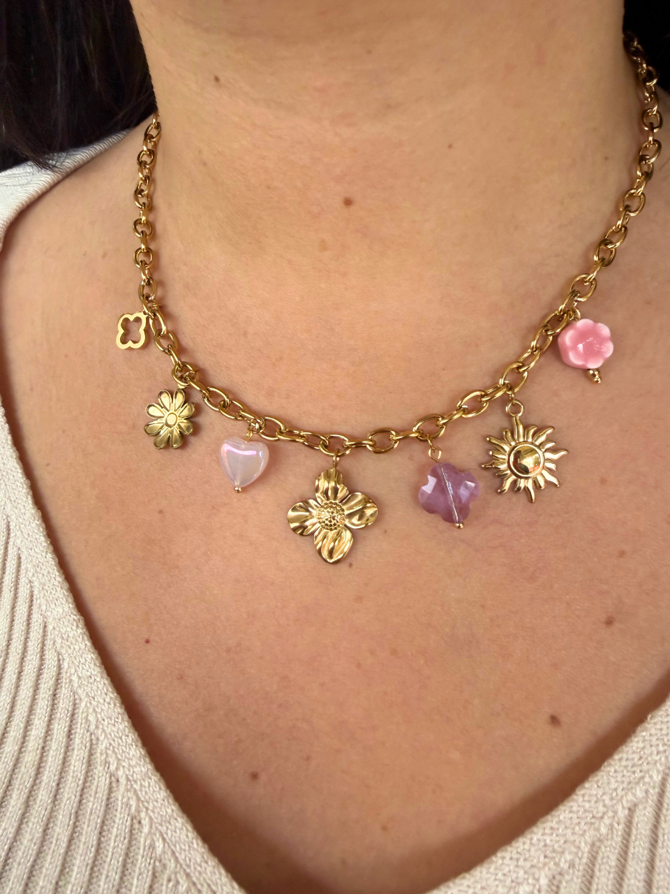 Collier Mystique or