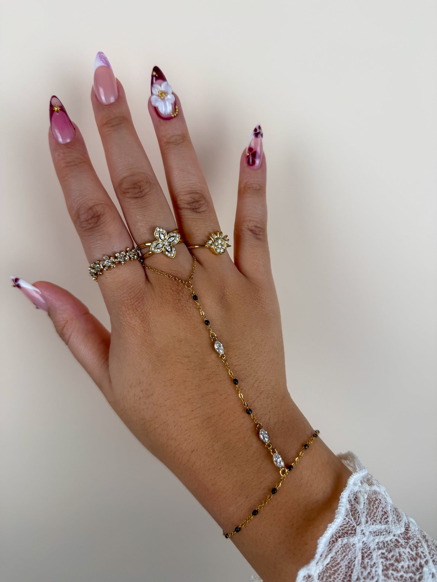 Chaîne de main Énora noir