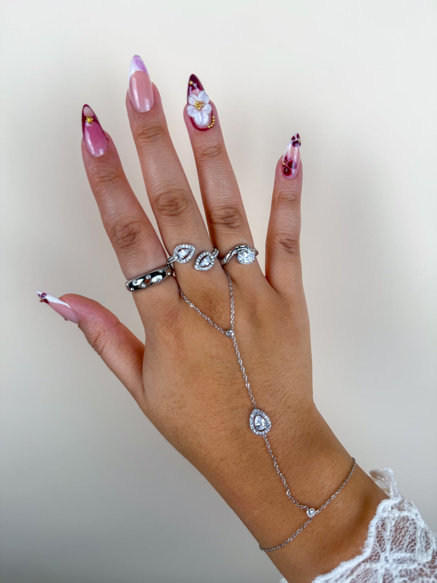 Chaîne de main Bella argent