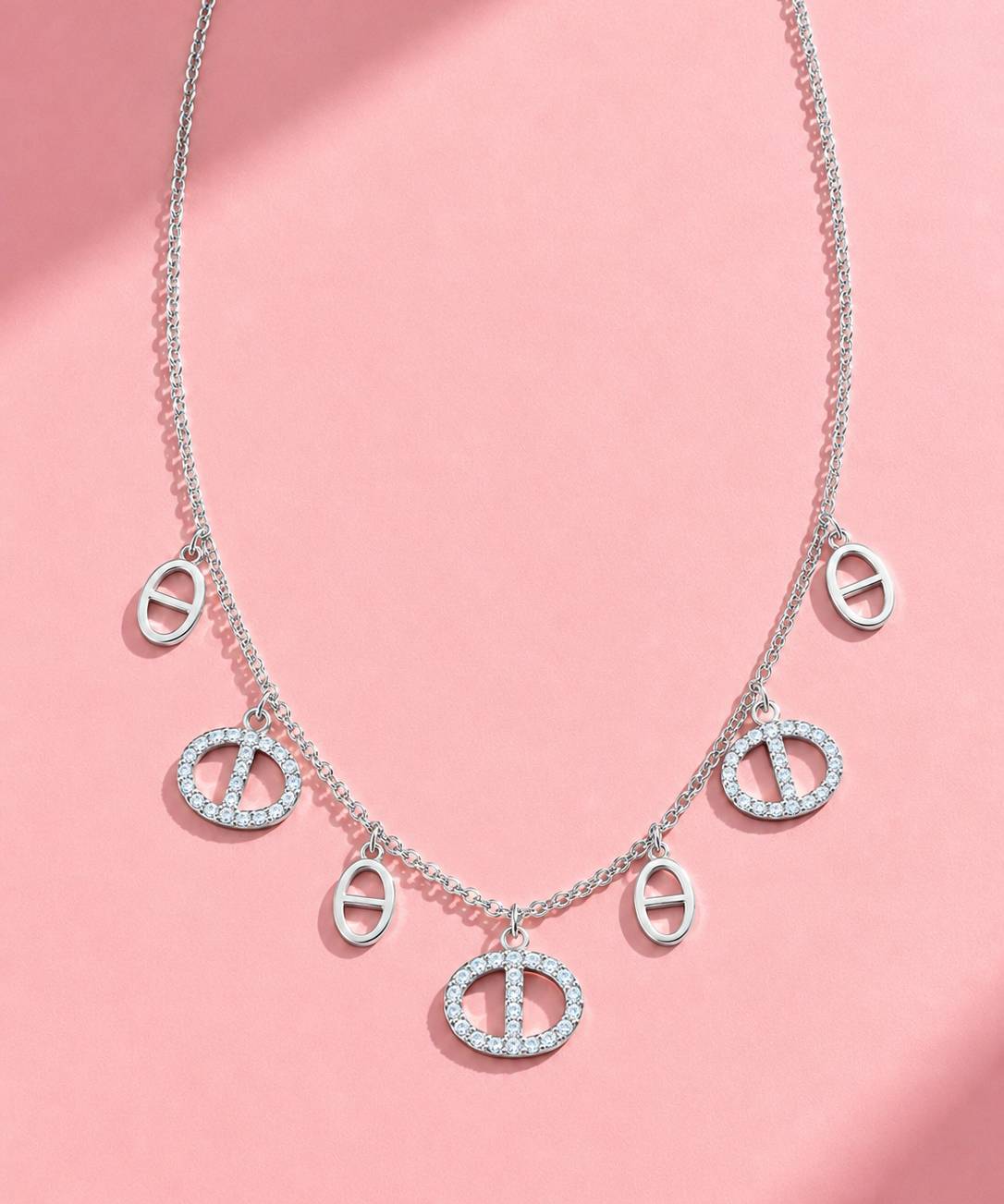 Collier Becca