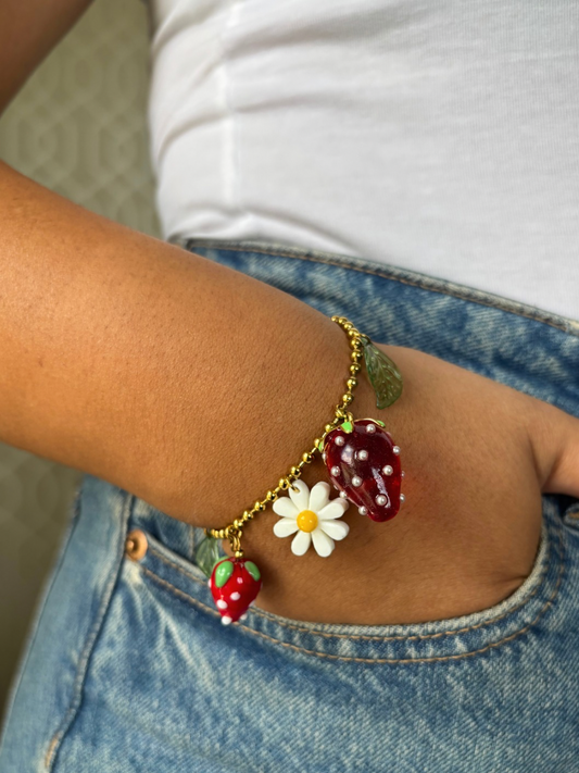 Bracelet May