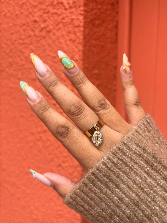 Bague Viya or
