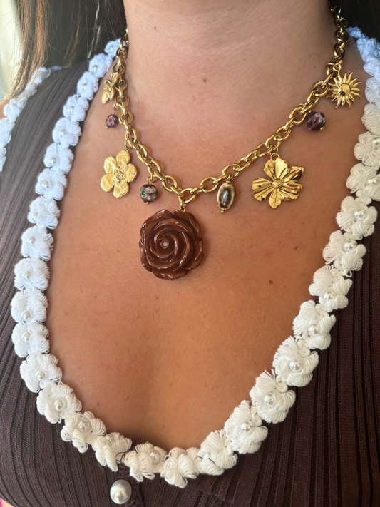 Collier Rose marron