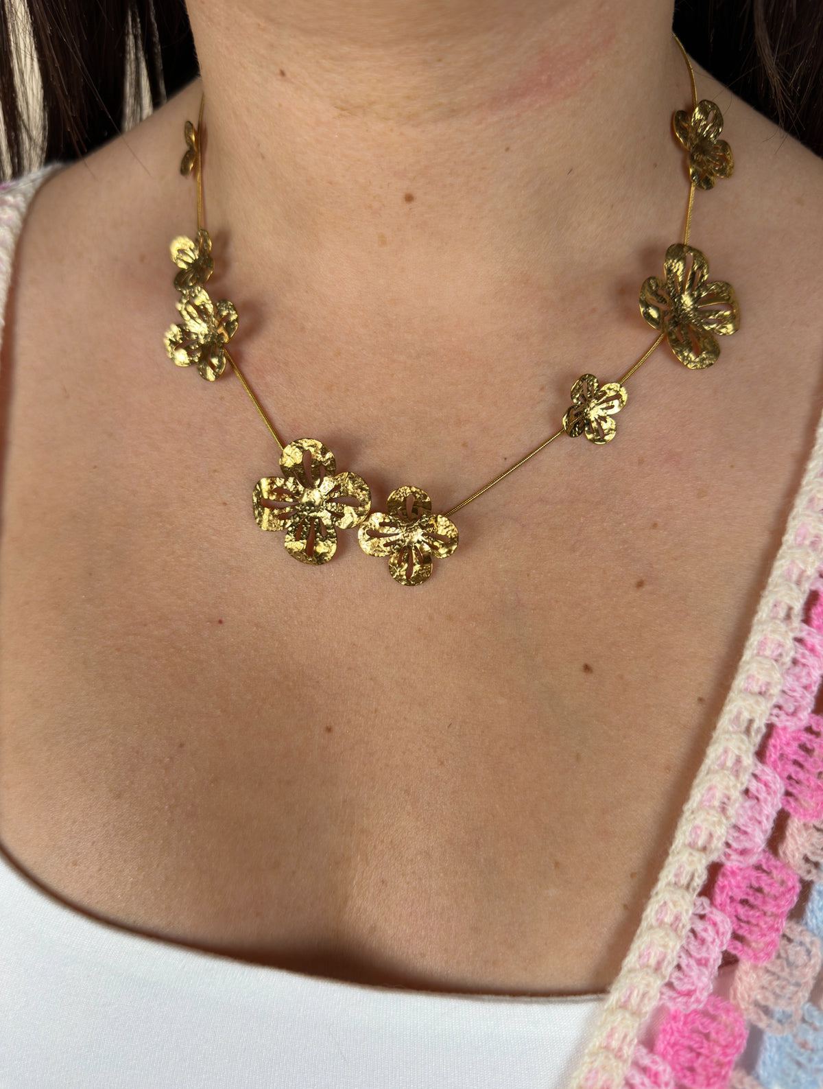Collier Loly or